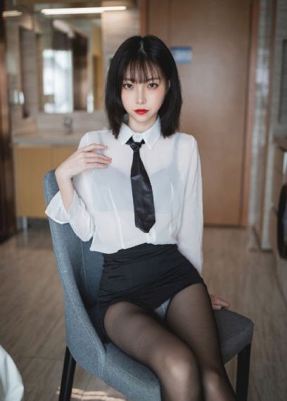 女朋友在线_超清高清电影在线
