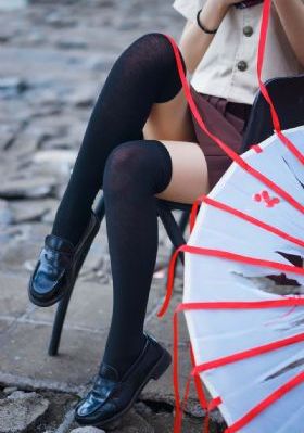 巴黎q娘_粤语中字在线观看