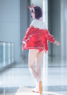 潜行追击_完整无删减版